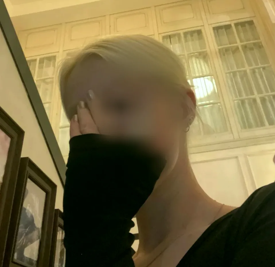 Anja, 24