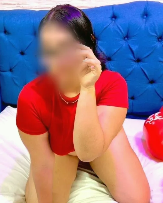Milica, 22