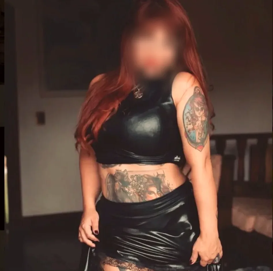 Renate, 25